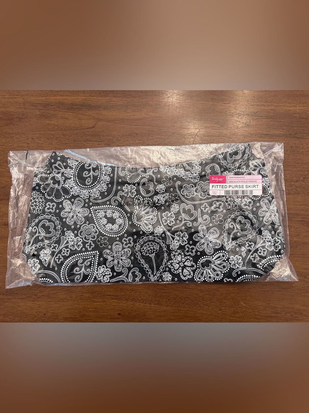 thirty-one Black and White Paisley Fitted Purse Skirt